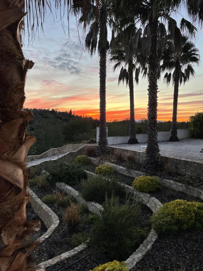 Entrecolinas Bed & Breakfast Paderne  Bagian luar foto
