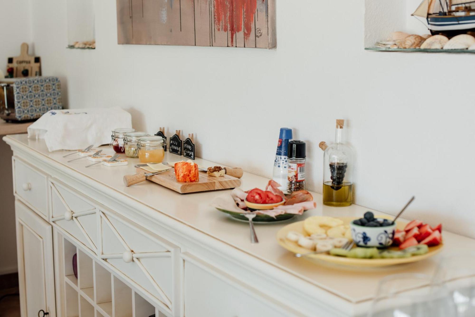 Entrecolinas Bed & Breakfast Paderne  Bagian luar foto
