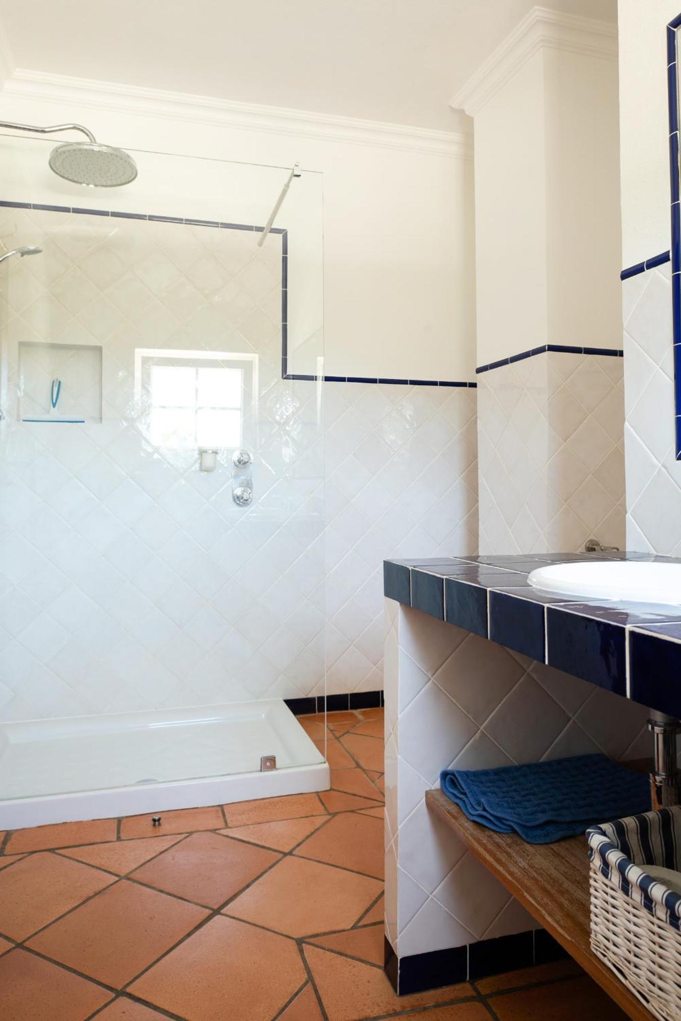 Entrecolinas Bed & Breakfast Paderne  Bagian luar foto