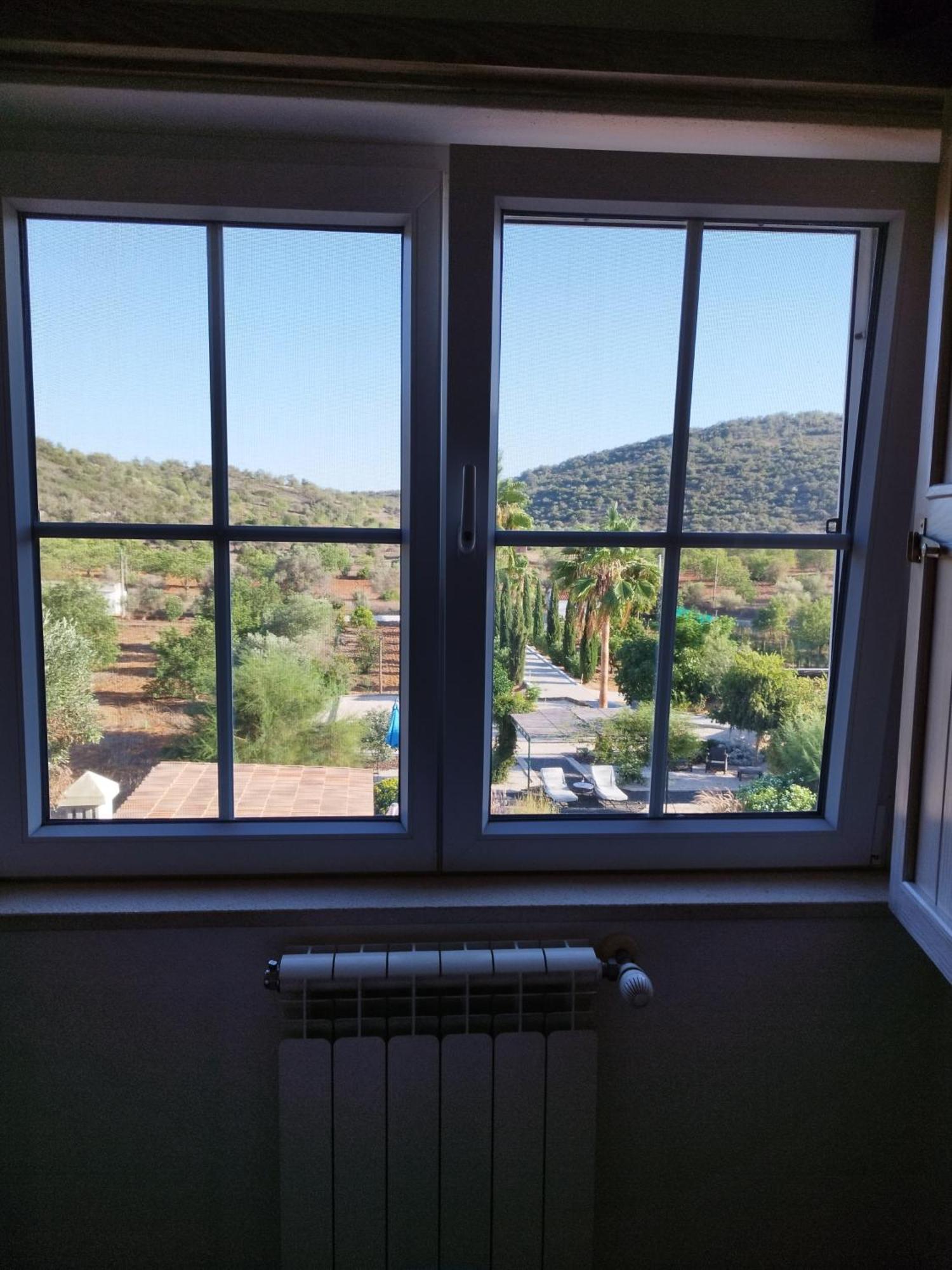 Entrecolinas Bed & Breakfast Paderne  Bagian luar foto